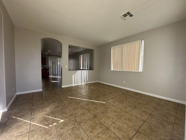 9838 Shadow Grove Ave in Las Vegas, NV - Building Photo - Building Photo