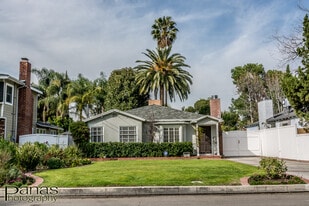 12749 Milbank St in Studio City, CA - Building Photo