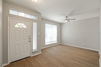 512 Waterford St in Farmersville, TX - Building Photo - Building Photo