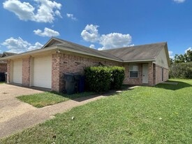 1609 Breezy Dr in Waco, TX - Building Photo