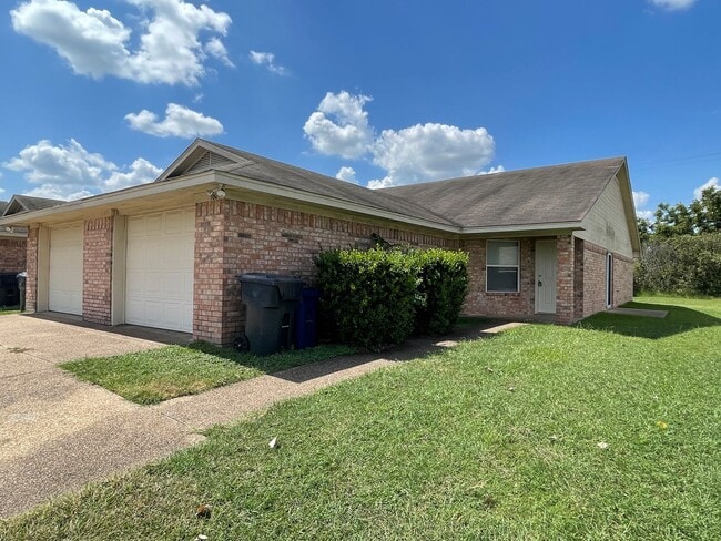 property at 1609 Breezy Dr