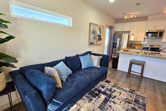 2704 Sam Wilson St, Unit SI ID1391353P in Houston, TX - Building Photo - Building Photo