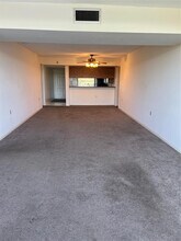 1526 Whitehall Dr in Davie, FL - Building Photo - Building Photo