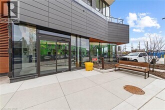 3006 William Cutmore Blvd in Oakville, ON - Building Photo - Building Photo