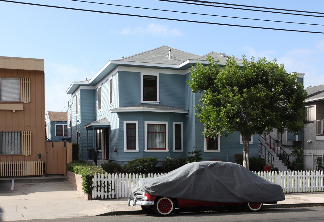 1221 Robinson St in San Diego, CA - Building Photo