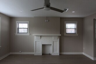 1119 S Braddock Ave in Pittsburgh, PA - Building Photo - Building Photo