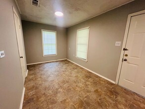 3816 Cumberland Ave in Waco, TX - Foto de edificio - Building Photo