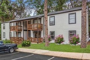 Heritage Oaks @ Wakefield (Promotion!) in Mobile, AL - Building Photo