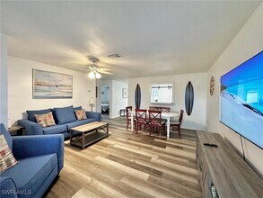 649 93rd Ave N in Naples, FL - Building Photo - Building Photo