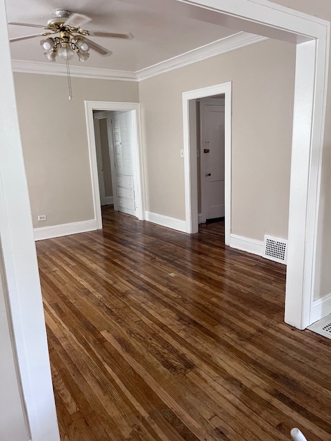 3250 Clarendon Rd, Unit 2nd Floor in Cleveland Heights, OH - Building Photo - Building Photo