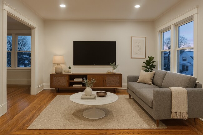 44 Oakwood Ave, Unit 3