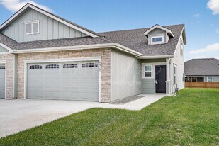 2517 Arlene Pl in Lawrence, KS - Building Photo