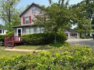 property at 497 W Lincoln Ave