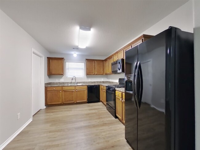 property at 814 Lightningbug Ln