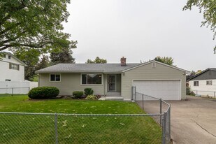 816 S Bannen Rd in Spokane Valley, WA - Building Photo