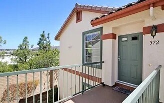 10921 Sabre Hill Dr in San Diego, CA - Building Photo