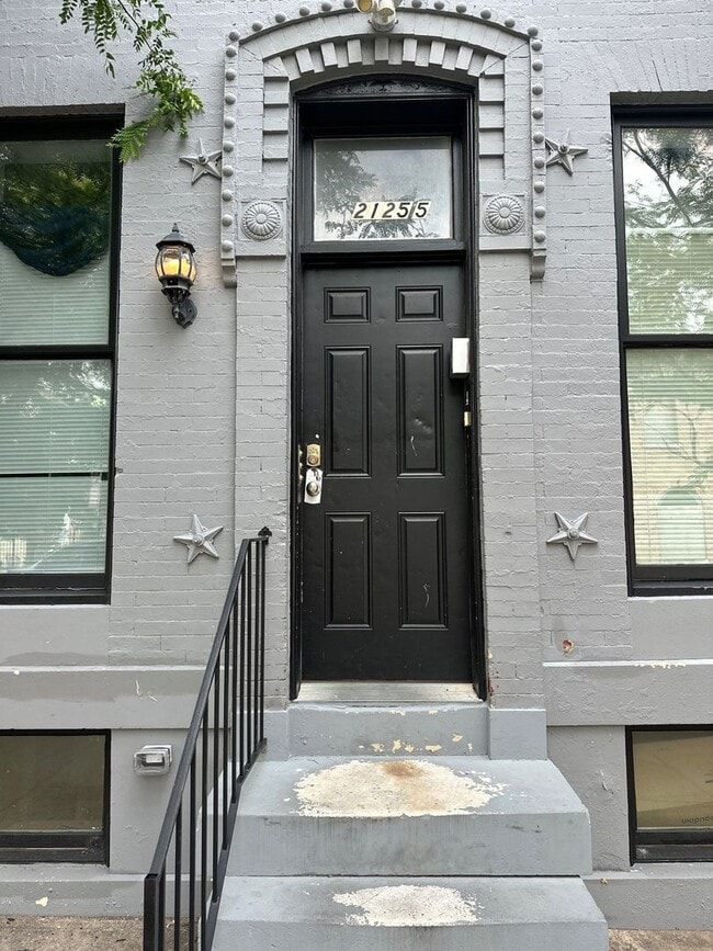 property at 2125-1 McCulloh St