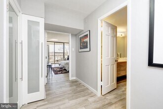 2700 Virginia Ave NW-Unit -606 in Washington, DC - Foto de edificio - Building Photo