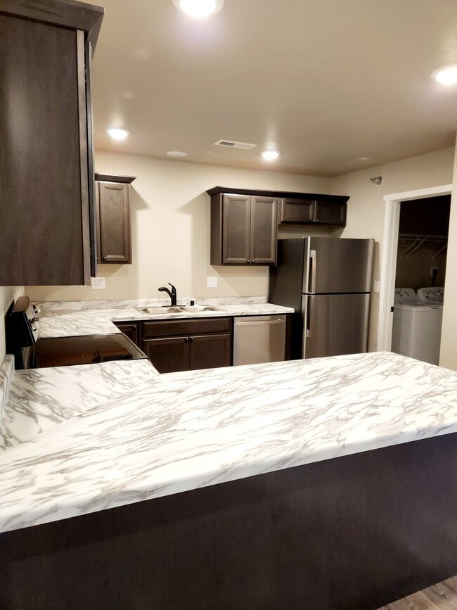 105 Nieson St in Bangor, WI - Building Photo - Building Photo