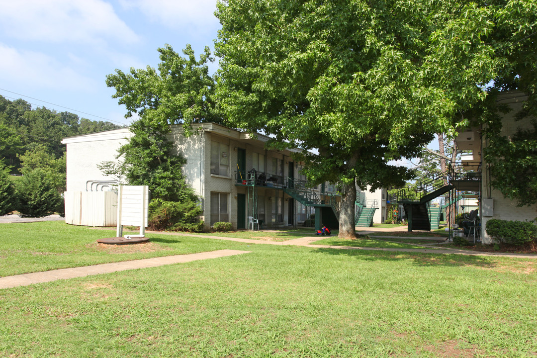 Brookhurst Apartments in Birmingham, AL - Building Photo