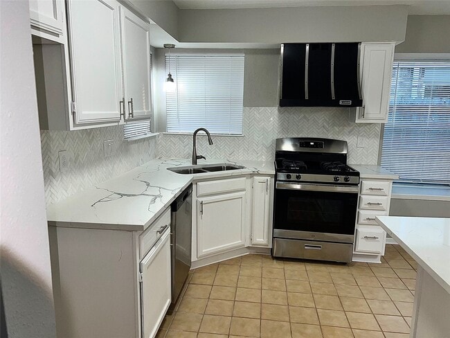 property at 3111 Timber View Dr