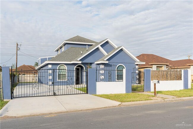 property at 1102 W Villa St