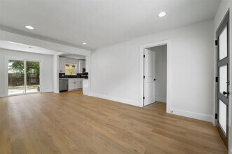10746 Cotillion Dr in Dallas, TX - Building Photo - Building Photo