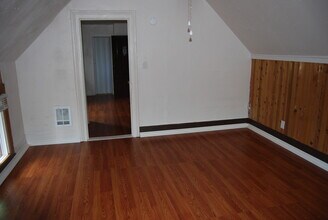 307 SE Cowls St in McMinnville, OR - Building Photo - Building Photo