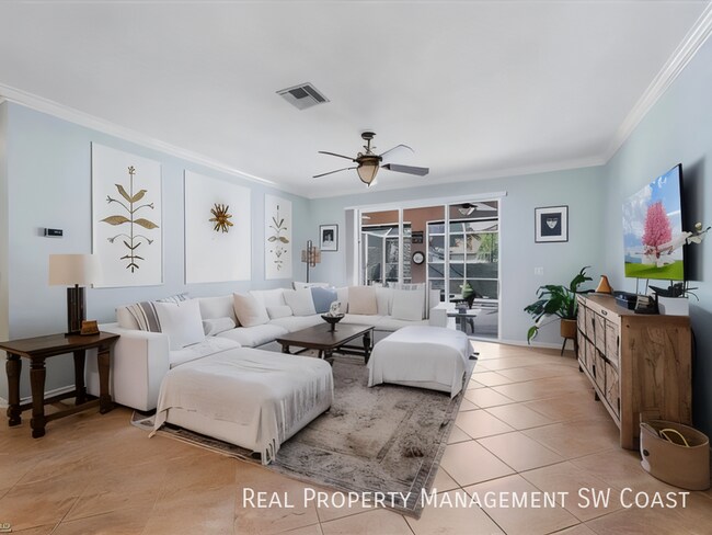 9883 Blue Stone Cir in Ft. Myers, FL - Building Photo - Building Photo