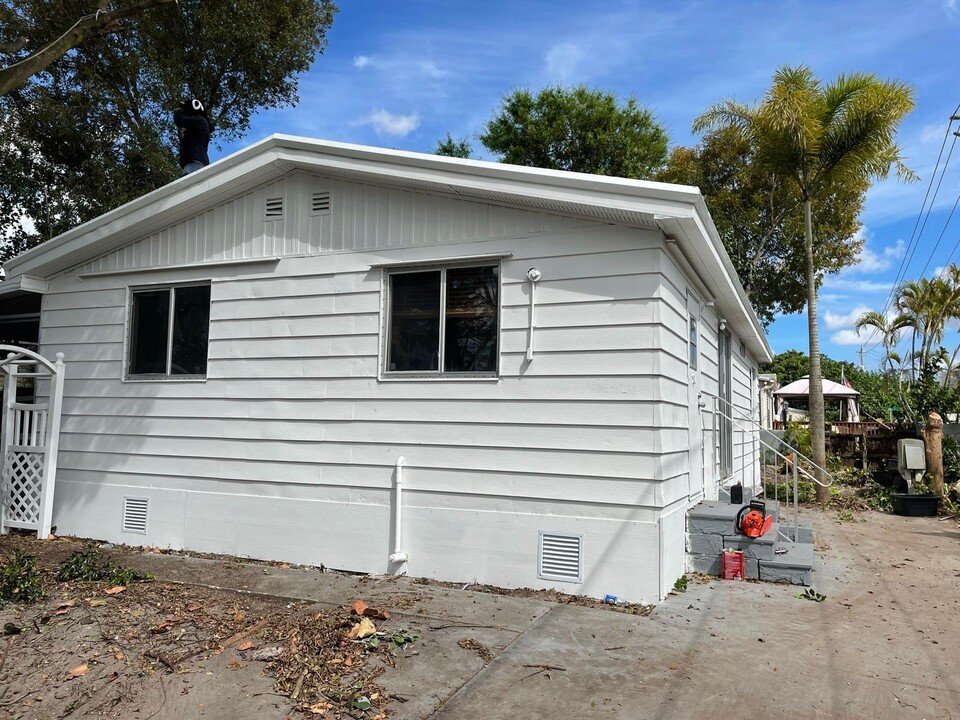 11889 Flotilla Pl in Boca Raton, FL - Building Photo