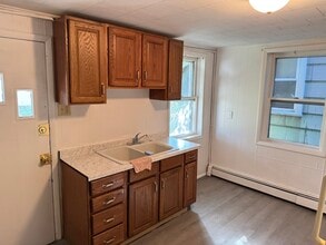 2-322 E Broad St in Hazleton, PA - Building Photo - Building Photo
