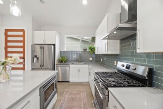 1703 Perez St in Austin, TX - Building Photo - Building Photo