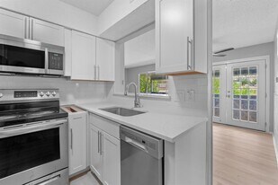 8903 Parkfield Dr in Austin, TX - Building Photo