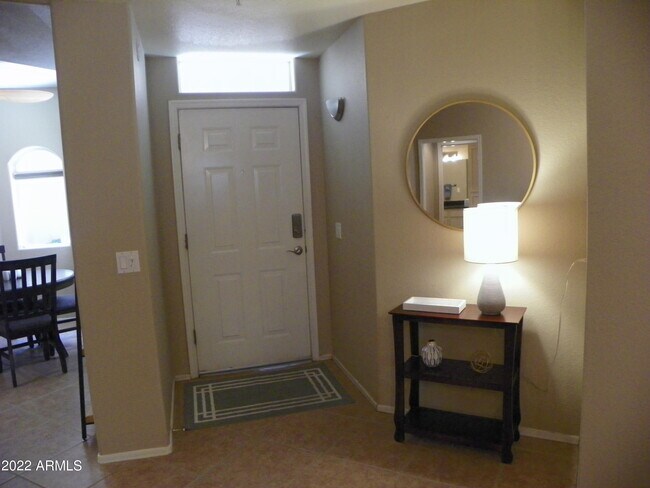 8653 E Royal Palm Rd in Scottsdale, AZ - Building Photo - Building Photo