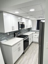 2930 SW 87th Ter in Davie, FL - Building Photo