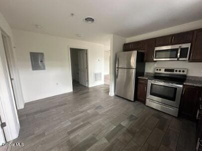 1047 Broadway in Rensselaer, NY - Building Photo