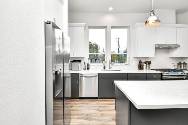 property at 1905 Maury St