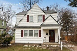 1507 Calvin Ave SE in Grand Rapids, MI - Building Photo