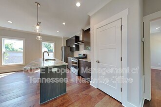 2713 Torbett St in Nashville, TN - Building Photo - Building Photo
