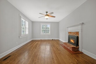 5927 Old Harding Pike in Nashville, TN - Building Photo - Building Photo