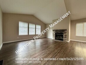 4544 Beckonridge Ln SE in Lacey, WA - Foto de edificio - Building Photo