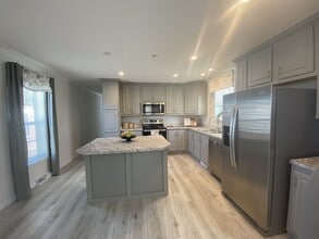 49 Woodchuck Pkwy in Manchester Township, NJ - Building Photo - Building Photo