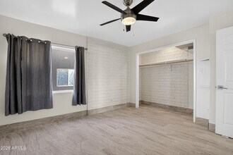 2925 N 38th St in Phoenix, AZ - Building Photo - Building Photo