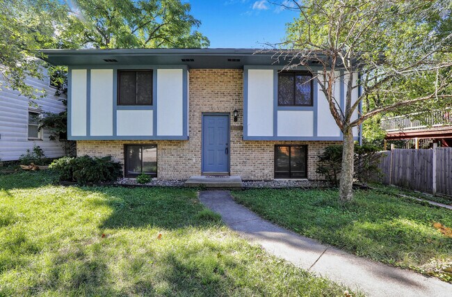 property at 1524 Melrose Ave