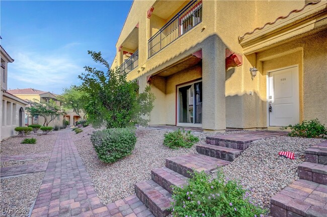 985 Via Lombardi in Henderson, NV - Building Photo - Building Photo