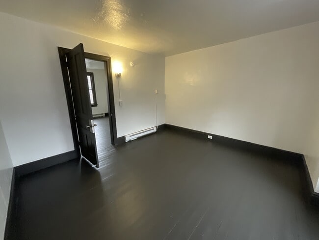 649 W College Ave in York, PA - Foto de edificio - Building Photo