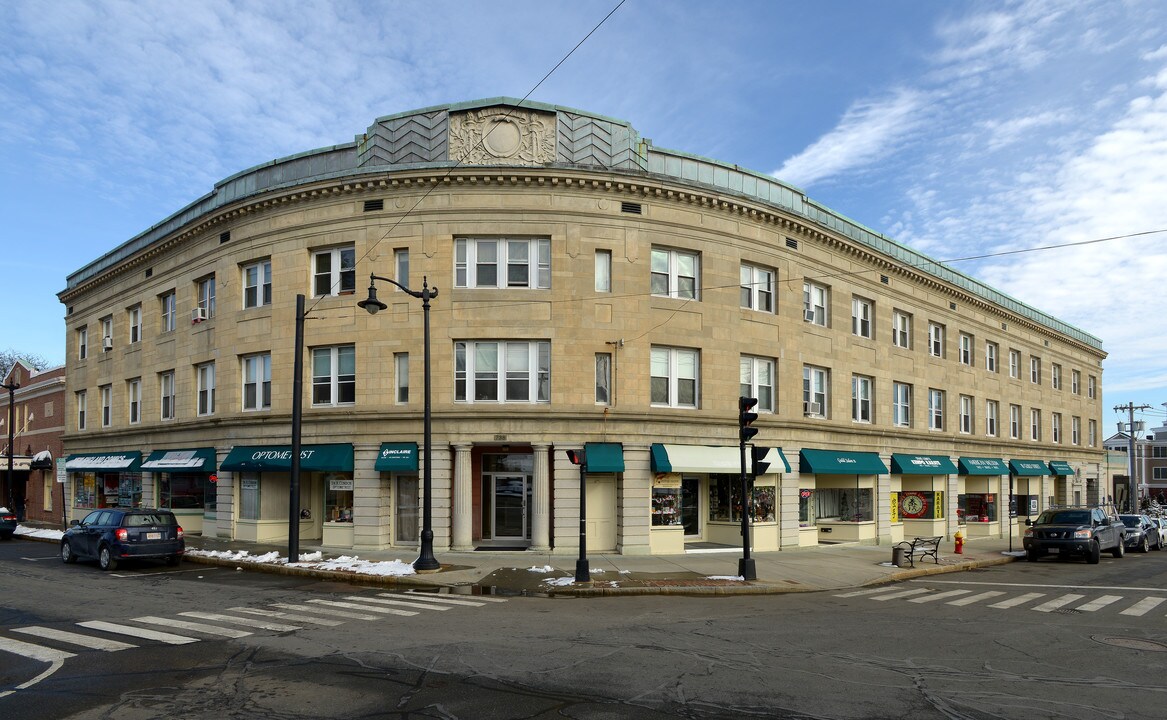 732-742 Washington St in Norwood, MA - Building Photo
