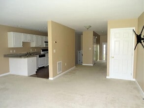 6472 Lincoln Ct in East Petersburg, PA - Building Photo - Building Photo