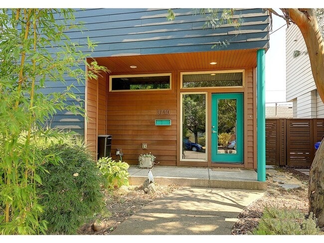 3710 N Borthwick Ave in Portland, OR - Building Photo - Building Photo