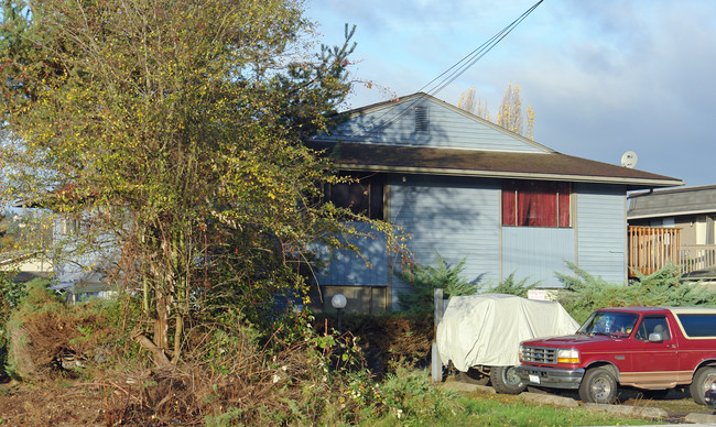 1508 Valley Ave E in Sumner, WA - Building Photo - Building Photo